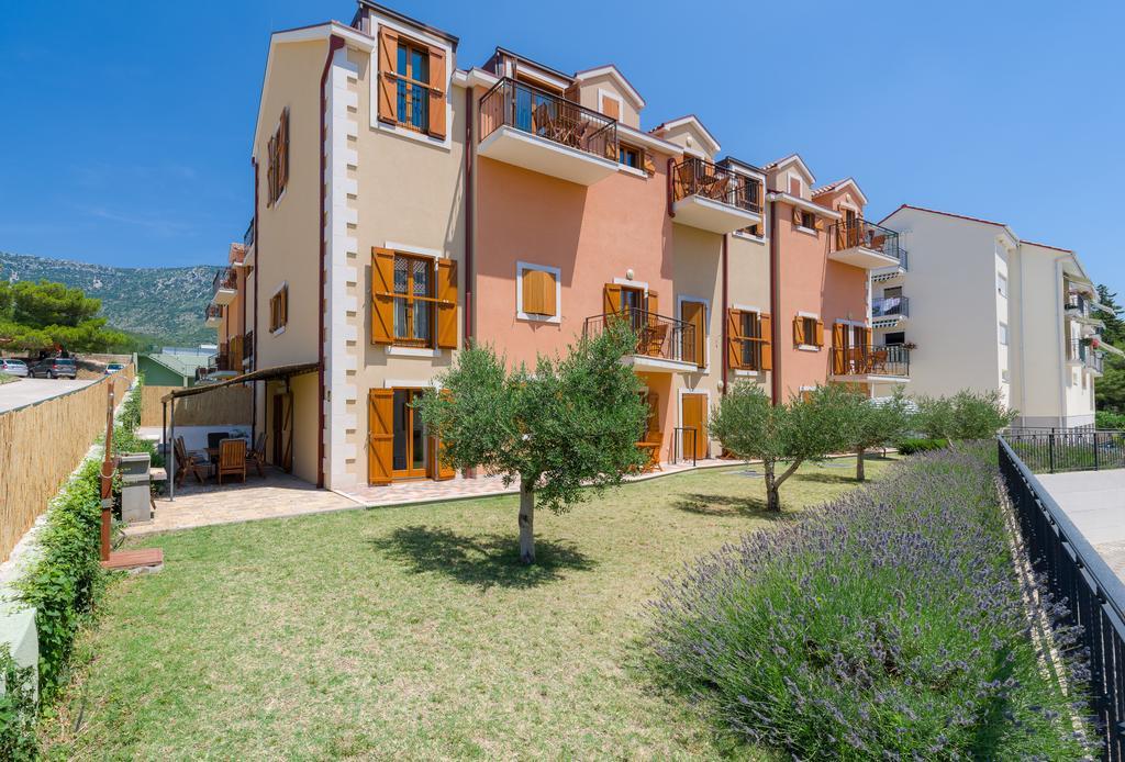 Apartments Vallum 볼 외부 사진