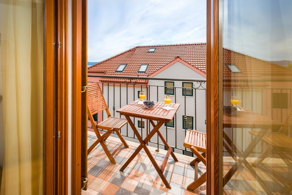Apartments Vallum 볼 외부 사진