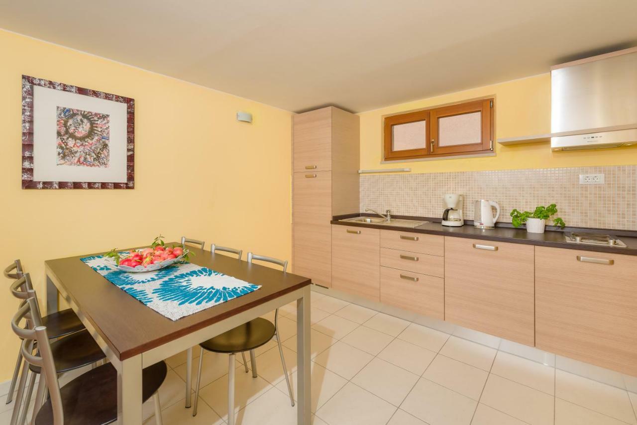 Apartments Vallum 볼 외부 사진